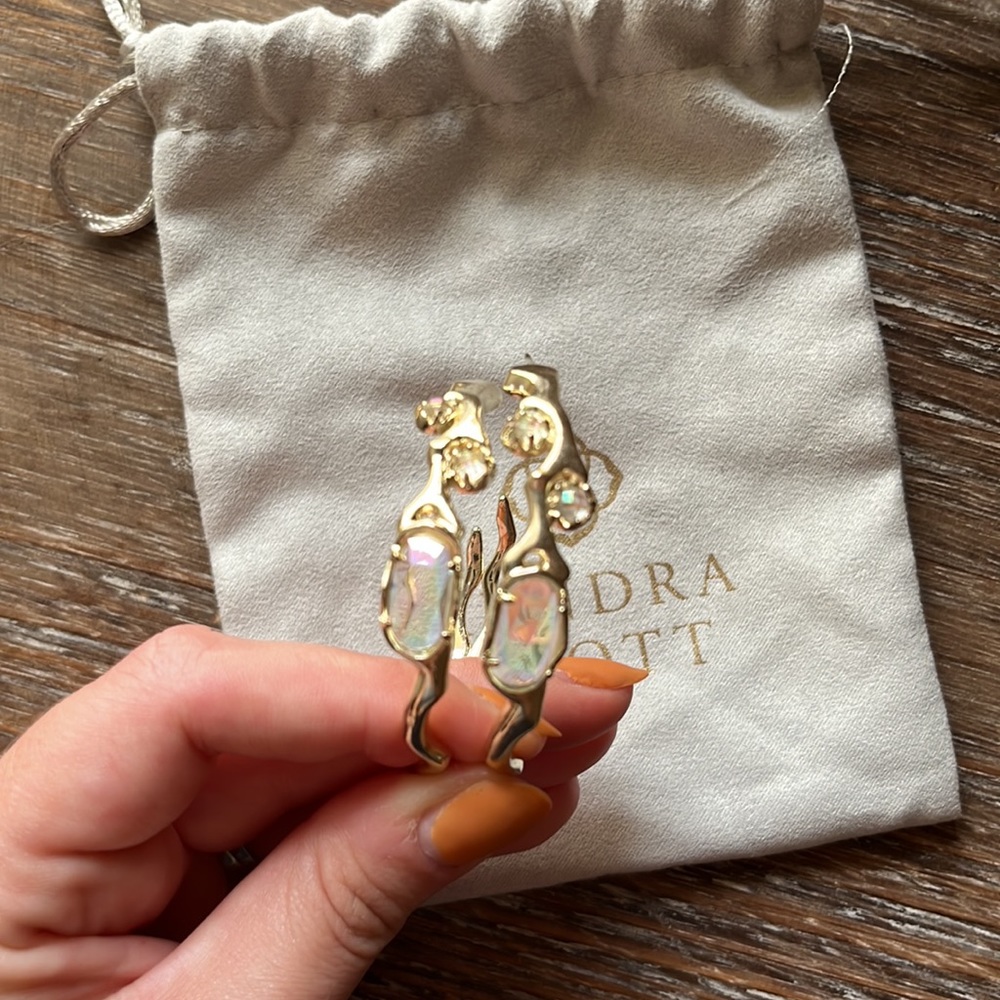 Kendra Scott hoop earrings! Fun design that dresses up or plays up any outfit